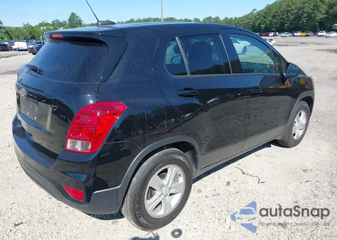 2021 Chevrolet Trax Fwd Ls z USA, uszkodzony, nr VIN KL7CJKSB5MB319406